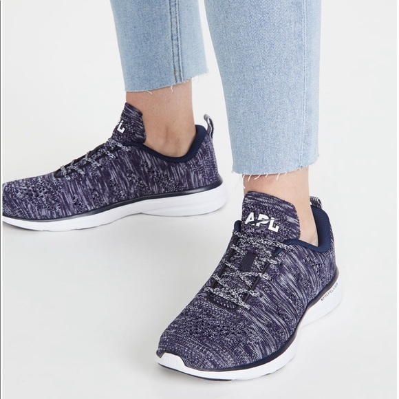 💛 APL Lululemon Navy And White Techloom Pro Tennis Shoes Sneakers